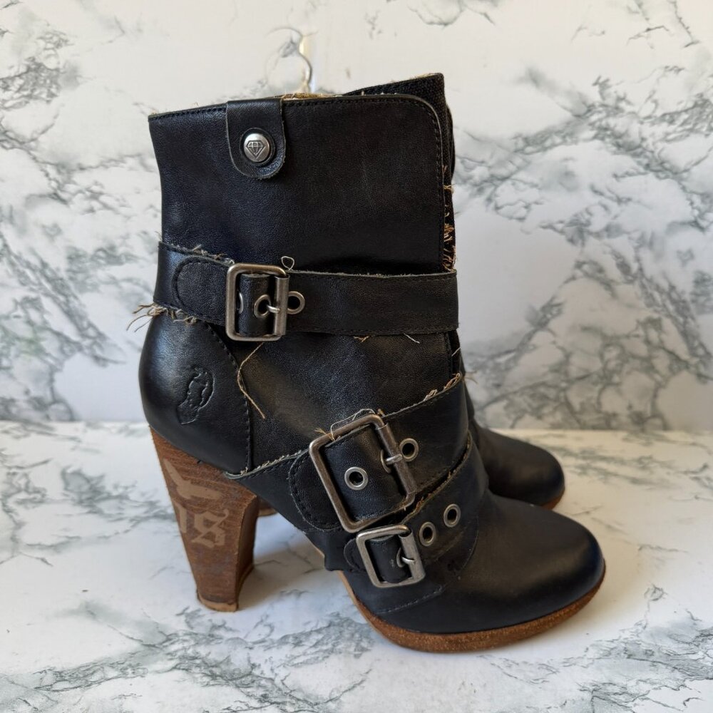 London Underground Women UK 7.5 US 9 Heeled Boots Black Leather Grunge Goth Shoe